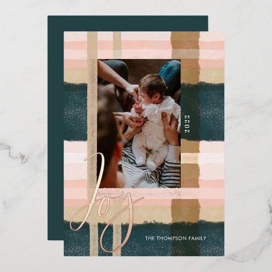 Joy | Moderne groene en roze Waterverf foto Folie Feestdagenkaart (Voorkant / Achterkant)