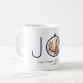 JOY Photo Navy Blue White Modern kerstfeestdag Koffiemok (Voorkant links)