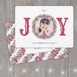 Joy Retro Vakantie Bloemen krans Een foto Kleurrij Feestdagenkaart<br><div class="desc">Stuur stijlvolle vreugdevolle groeten en deel één favoriete foto met feestelijke kleurrijke feestdagen wenskaarten. Alle tekst op deze sjabloon is eenvoudig aan te passen met elke formulering. (AFBEELDING PLACEMENT TIP: Een eenvoudige manier om een foto precies te plaatsen hoe u wilt is om deze bij te snijden voordat u naar...</div>