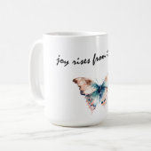 Joy Rises beroemd gemaakt door Soul Butterfly Koffiemok (Voorkant links)
