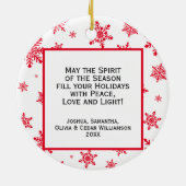 Joy! Rood- en wittekopflakken Ronde kerstfoto Keramisch Ornament (Achterkant)