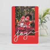 Joy Script Personalized Foto Red Holiday Kaart (Staand voorkant)