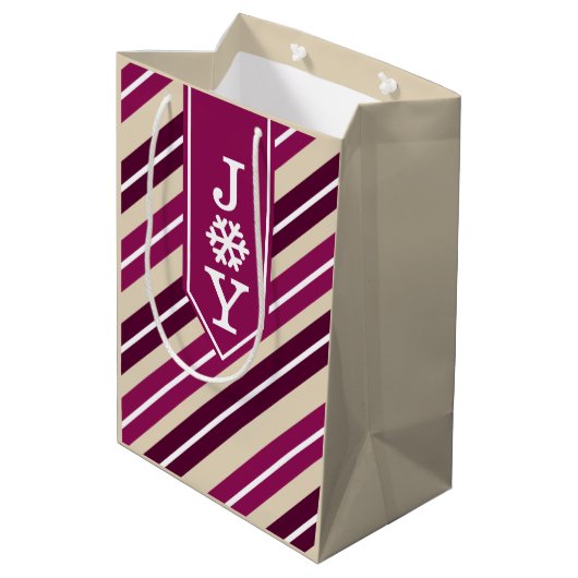 Joy Snowflake Mulberry & Plum Flag Medium Cadeauzakje (Achterkant Gekanteld)