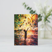 Joyful Child Playing with Birds Sunrise Water Briefkaart (Staand voorkant)