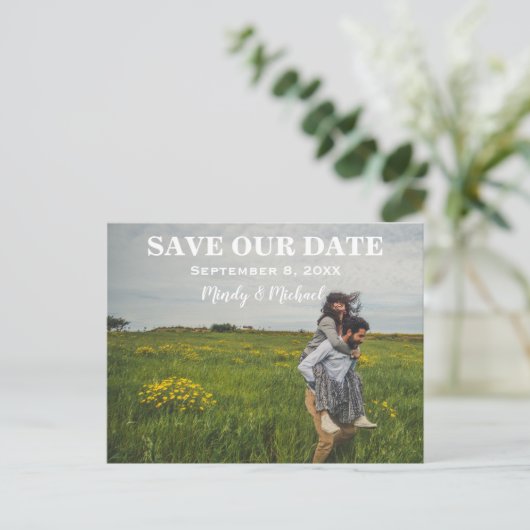 Joyful Couple Wedding Save Announounding Briefkaar Aankondigingskaart (Staand voorkant)