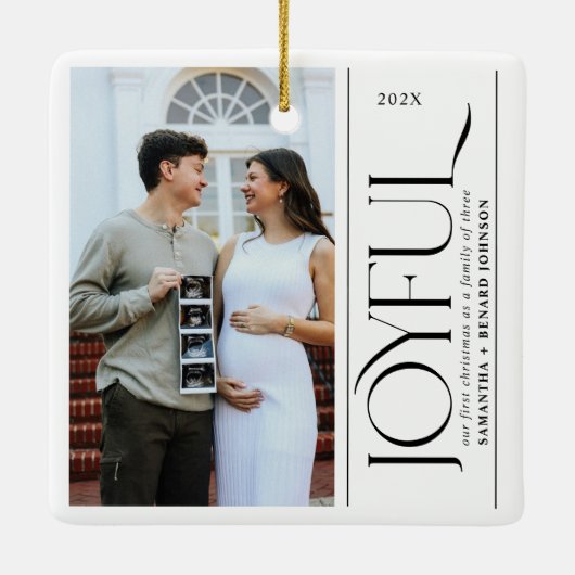 Joyful Family of Three Pregnancy Photo Keramisch Ornament (Achterkant)