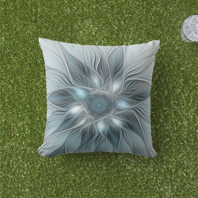 Joyful Flower Abstract Blue Gray Floral Fractal Buitenkussen (Gras)