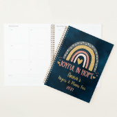 Joyful in Hope roze Christelijke regenboog 2022 Planner (Display)