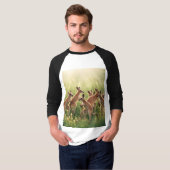 Joyful Kangaroo Hopping Cartoon T-shirt (Voorkant volledig)