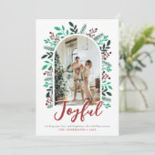 Joyful KerstArch Berries Foliage Foto Feestdagenkaart (Staand voorkant)