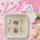 Joyful | Moderne, minimalistische beige Arch 2 fot Papieren Bordje (Feest)