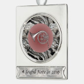 Joyful Note French Horn Drawing Custom Text Verzilverd Banner Ornament (Links)