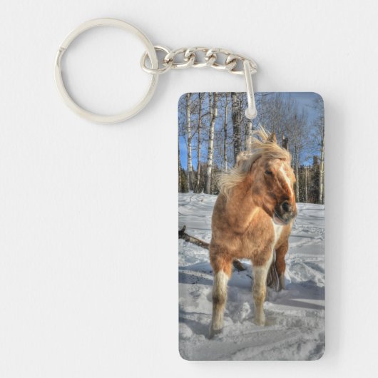 Joyful Palomino Pinto Horse and Snow Sleutelhanger (Voorkant)