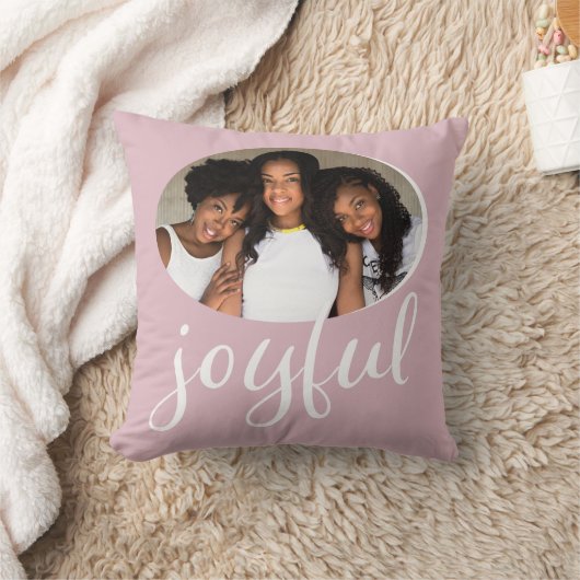 Joyful Pastel Pink Script Kerstfeestdag Foto Kussen (Deken)