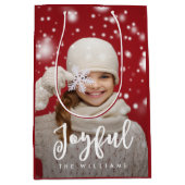 Joyful Script Moderne Kerstmis | Holiday-foto Medium Cadeauzakje (Voorkant)