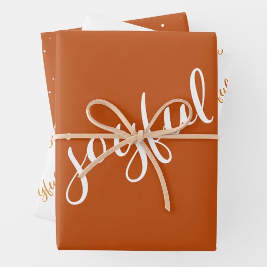 Joyful Script Snowflake Olive Green Holiday Wrappi Inpakpapier Vel (In situ)