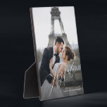 Joyful Script Tabletop Easel Foto Fotoplaat<br><div class="desc">Tabletopplak met een ingebouwd eSet is voorzien van uw favoriete foto met JOYFUL in een prachtig script en van uw details in een tekst met een kleine letters. VERANDEREN de tekst in om het even wat! Geweldig als geschenk of om je favoriete foto in je eigen huis weer te geven....</div>