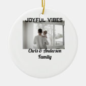 Joyful Vibes vader zoon familie kerstvakantie p Keramisch Ornament (Voorkant)