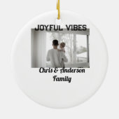 Joyful Vibes vader zoon familie kerstvakantie p Keramisch Ornament (Achterkant)