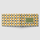 Joyful Yellow Botanical Pear Motive Gastenboek (Volledig)