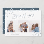 Joyous Sketch | Hanukkah Photo Collage Feestdagenkaart<br><div class="desc">Verstuur Hanukkah begroetingen naar vrienden en familie in chique stijl met onze elegante fotokaarten. De kaart is ontworpen om drie van uw favoriete foto's aan zij te plaatsen in een collage formaat, en bevat "joyous Hanukkah" in casual handgeschetste scriptletters, voorzien van handgetekende sterren aan de hoeken. Pas aan met je...</div>