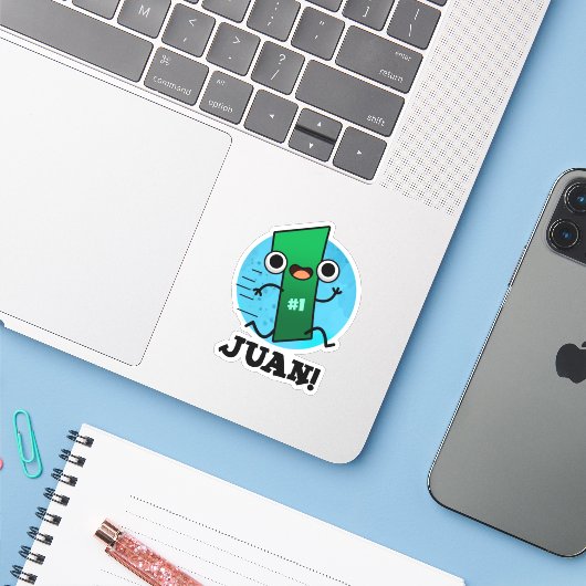 Juan Funny Mexican Number One Pun Sticker (Laptop met iPhone)