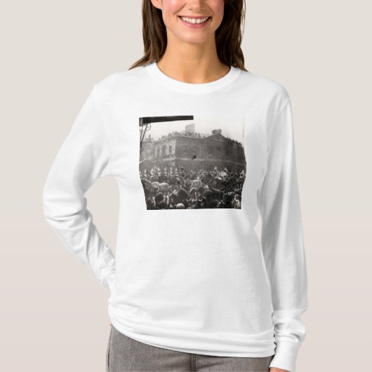 Jubilee Procession in Whitehall, 1887 T-shirt (Voorkant)