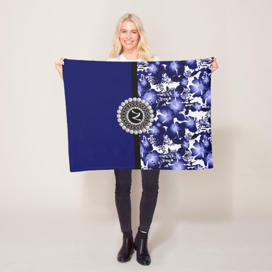 Jubileum grijze satijnspruitflora fleece deken (In situ)