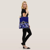 Jubileum grijze satijnspruitflora tote bag (Op model)