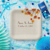 Jubileum herfst lekt op schoot papieren bordje (Feest)