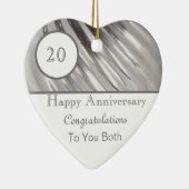 Jubileum met twintigste bruiloft Platinum Heart Keramisch Ornament (Rechts)