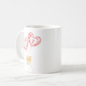 Jubileum mok - ballonnen met initialen van het paa (Voorkant links)