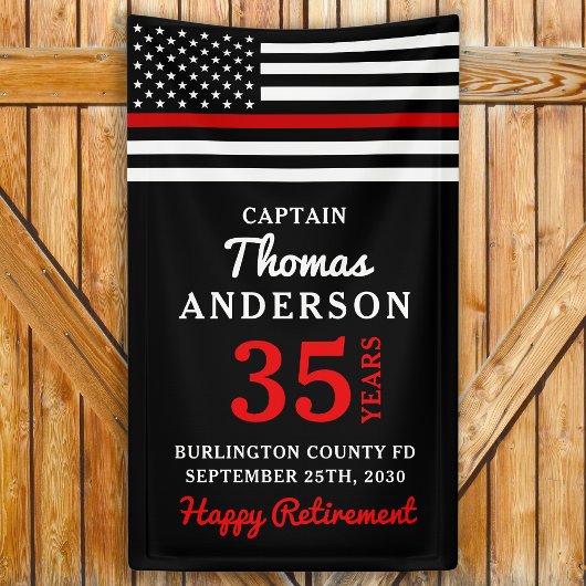 Jubileum voor afboeking van brandweerpersoneel met spandoek