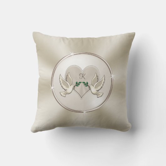 Jubileum voor parelwijn, kant- en katoenweddenscha kussen