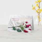 Jubileum wijn en roos op satin kaart (Gele Bloem)