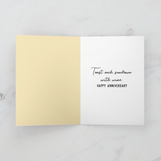 Jubileum wijn toast bij zonsondergang kaart (Binnen)