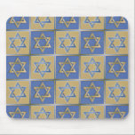 Judaica Star van David Metal Gold Blue Muismat<br><div class="desc">Je bekijkt het Lee Hiller Design Collectie. Apparel,  Gifts & Collectibles Lee Hiller Photography of Digital Art Collectie. Je kunt haar Natuur fotografie uitzichten op http://HikeOurPlanet.com/ en haar wandelende blog volgen in Hot Springs National Park.</div>