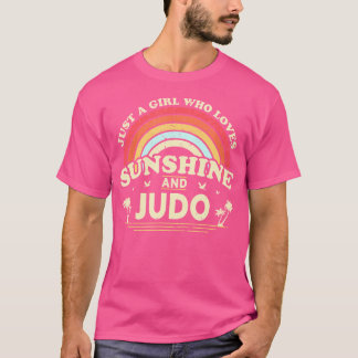 Judo is een meisje dat houdt van zon en judo t-shirt