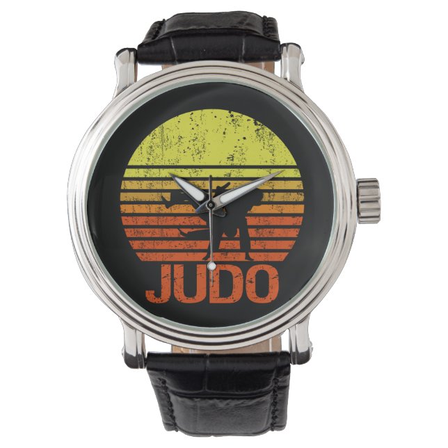 Judo Martial Arts Fighter Silhouette Stripes Retro Horloge (Voorkant)