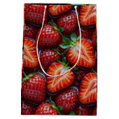 Juicy Fresh Red Strawberries Summer Fruit Pattern Medium Cadeauzakje (Achterkant)
