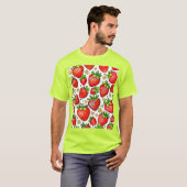 Juicy Red Strawberries Pattern T-shirt (Voorkant volledig)