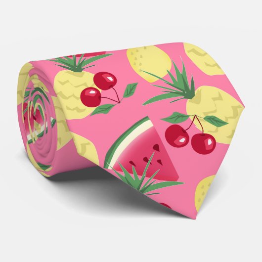 Juike vruchten op een roze rode achtergrond. stropdas (Opgerold)