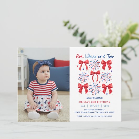 Juli Rood Wit en Twee Meisjes 2e Verjaardag Foto Kaart (Staand voorkant)