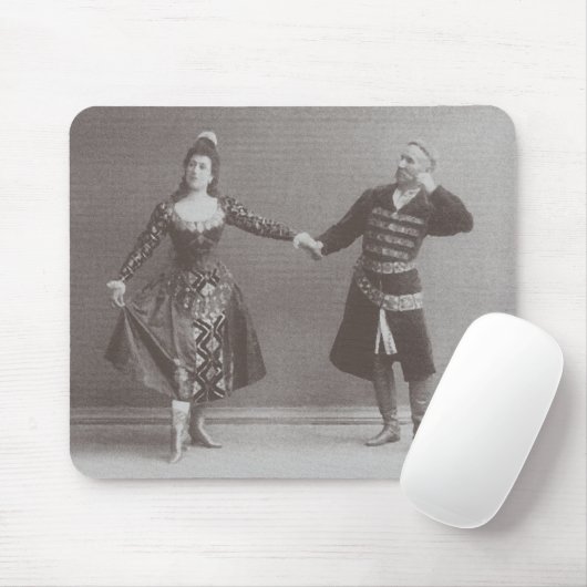 Julia en Felix Kschessinsky in de mazu Muismat (Met muis)