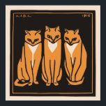 Julie De Graag Drie Katten Trio Art Deco Poster<br><div class="desc">Julie De Graag Three Cats: Whimsical Trio Art Print voor kattenliefhebbers "Julie De Graag Three Cats" Art Print is een prachtig stuk dat de essentie van katachtige charme en speels gezelschap vastlegt. Creëer door de getalenteerde artiest Julie De Graag brengt dit grillige kattentrio een vleugje vreugde en karakter naar elke...</div>