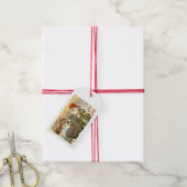 Jultomten voedt Yule Goat a Cookie Cadeaulabel (Met Touw)