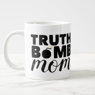 Jumbo Coffee Mok Truth Bomb mama Grote Logo