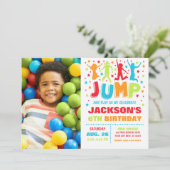 Jump Birthday Invitation, Trampoline Bounce House Kaart (Staand voorkant)