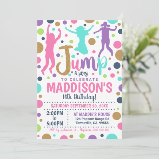 Jump Verjaardag Uitnodiging Meisje Jump Trampoline (Staand voorkant)