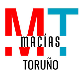 Jumper with fox sticker